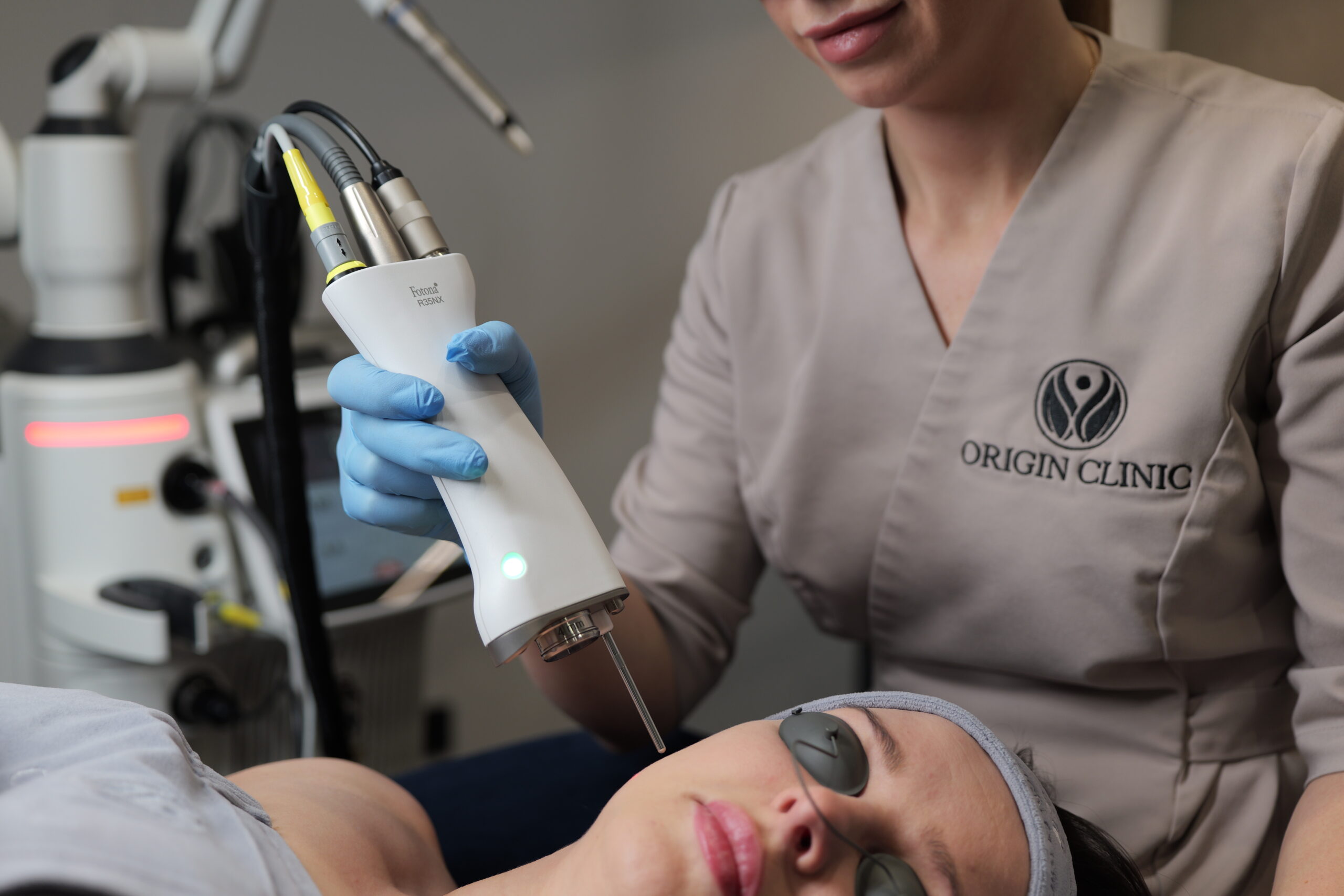 Fotona 4D® — innowacyjny, czteroetapowy lifting laserowy bez skalpela resurfacing laserowy resurfacing laserowy