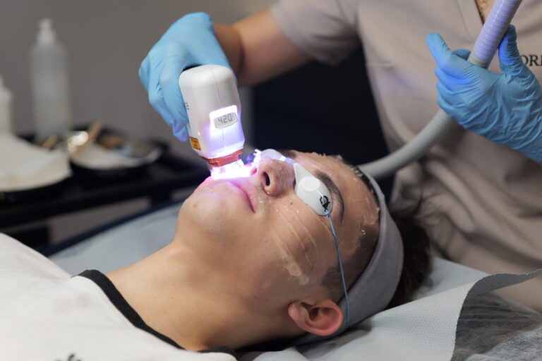 Światło szerokopasmowe Super Veloce 4800